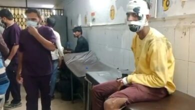 हरदोई में युवक के मोबाइल में ब्लास्ट, दो घायल