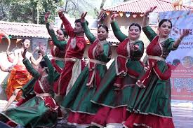 सूरजकुंड अंतरराष्ट्रीय शिल्प मेले में देखने को मिल रहा लोक कला का अद्भुत संगम