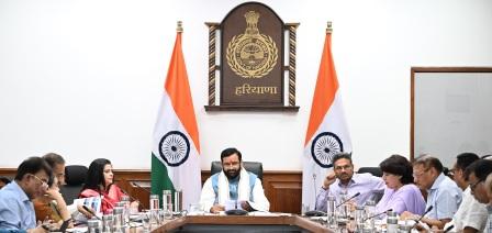 हरियाणा में बाढ़ सुरक्षा के लिए अलर्ट मोड पर सरकार: मुख्यमंत्री नायब सैनी ने ड्रेनों की सफाई के दिए सख्त निर्देश