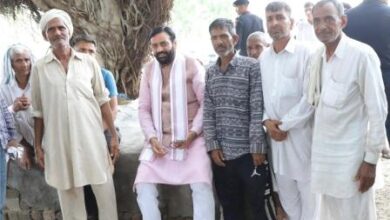 मुख्यमंत्री नायब सिंह सैनी की सादगी ने जीता ग्रामीणों का दिल, युवाओं ने ली सेल्फी
