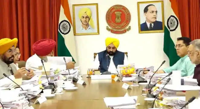 जल संकट पर सियासी संग्राम