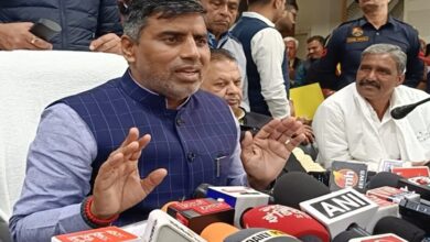 हरियाणा 12वीं बोर्ड परीक्षा में बेटियों का जलवा, शिक्षा मंत्री ने दी शुभकामनाएं – बोले, 'लड़कियां लड़कों से कम नहीं'