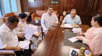रिक्त पदों पर जल्द भर्ती, बेहतर चिकित्सा उपकरण होंगे हरियाणा के स्वास्थ्य केंद्रों में: मंत्री की समीक्षा बैठक
