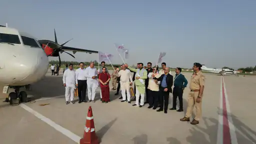 हिसार से चंडीगढ़ के लिए पहली उड़ान: CM सैनी ने खुद किया सफर, जल्द जयपुर-जम्मू-अहमदाबाद की भी तैयारी