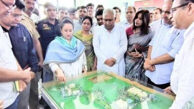 स्वास्थ्य मंत्री आरती सिंह राव ने किया महर्षि च्यवन मेडिकल कॉलेज का निरीक्षण