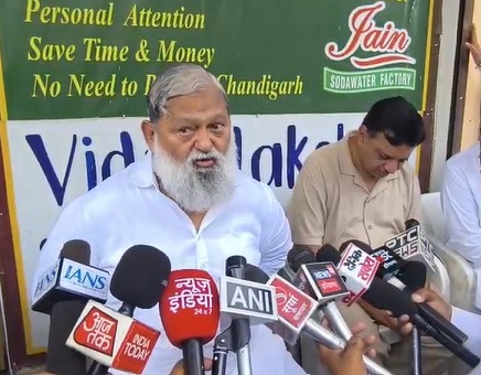 हरियाणा सरकार ने बेसहारा गौवंश के लिए 413 करोड़ का अनुदान किया: अनिल विज