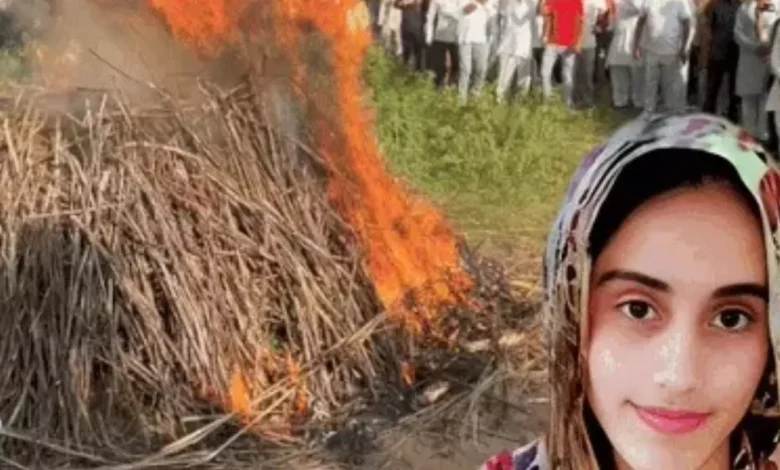 CBI जांच और एम्स पोस्टमॉर्टम के बाद हुई मनीषा की विदाई, अंतिम संस्कार में उमड़ा जनसैलाब