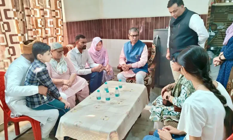 राज्यपाल ने मृतक एएसआई संदीप लाठर के परिजनों से की मुलाकात