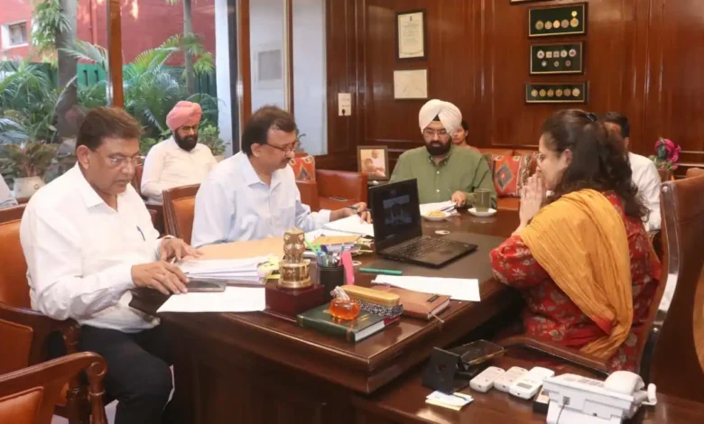 दवा कंपनियों पर सख्त हुई हरियाणा सरकार रिस्की सॉल्वैंट्स पर जारी की एडवाइजरी