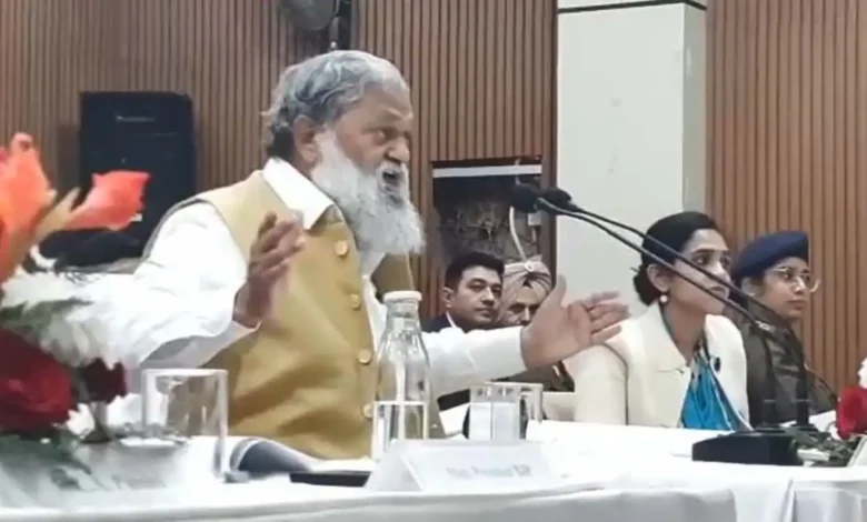कैथल जिला कष्ट निवारण समिति की बैठक में मंत्री अनिल विज का एक्शन